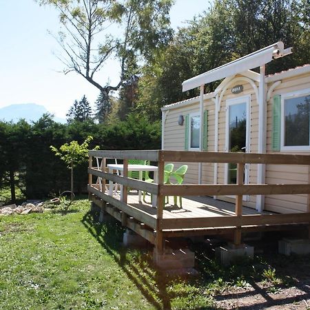 Team Holiday - Camping Le Balcon De Chartreuse Hotel Miribel-les-Échelles Exterior foto