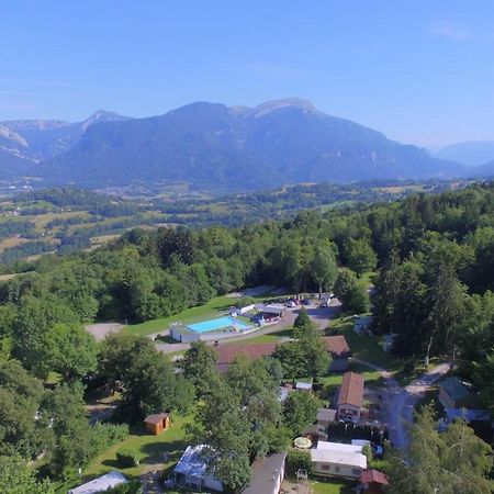 Team Holiday - Camping Le Balcon De Chartreuse Hotel Miribel-les-Échelles Exterior foto